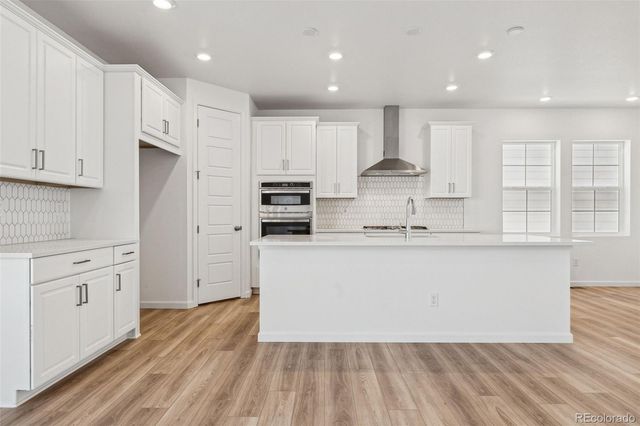 8784 Whiteclover Street, Littleton, CO 80125