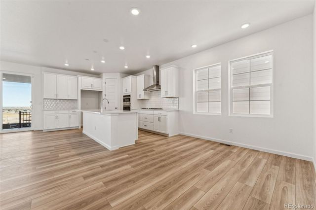 8784 Whiteclover Street, Littleton, CO 80125