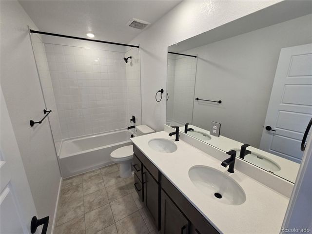 8784 Whiteclover Street, Littleton, CO 80125