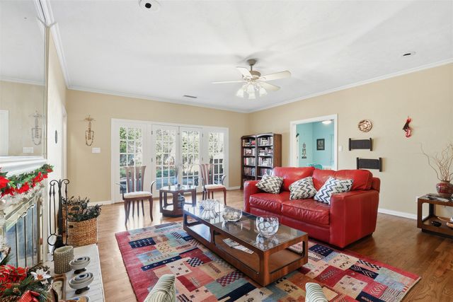 3800 Hollow Creek Road, Benbrook, TX 76116