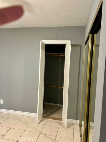 10834 Encino, Granada Hills, CA 91344