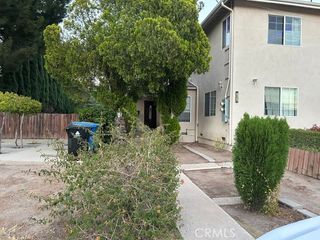 10834 Encino, Granada Hills, CA 91344