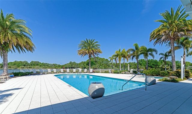 10530 BOARDWALK LOOP 202, Bradenton, FL 34202