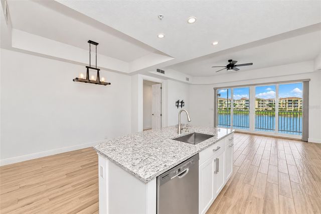 10530 BOARDWALK LOOP 202, Bradenton, FL 34202