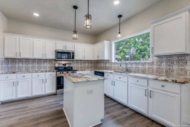 11963 Adriana Maria, San Antonio, TX 78253