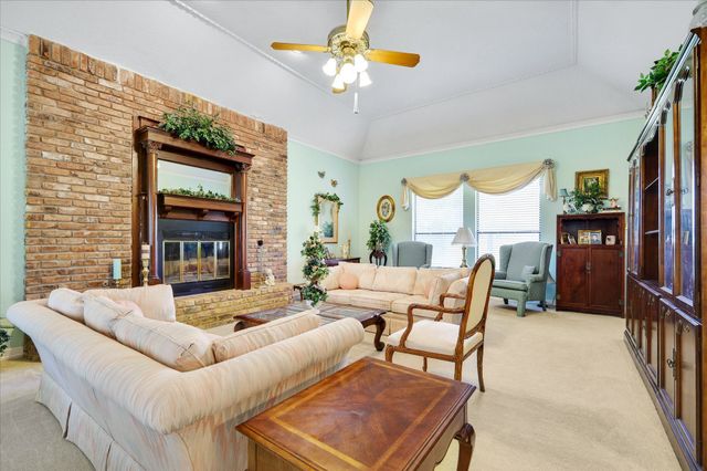 2201 Oak Knoll Court, Colleyville, TX 76034
