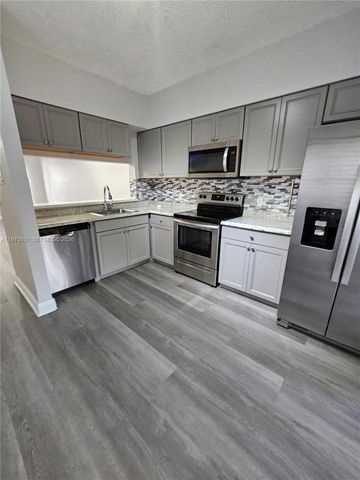 3305 Cabaret Ln 3305, Margate, FL 33063