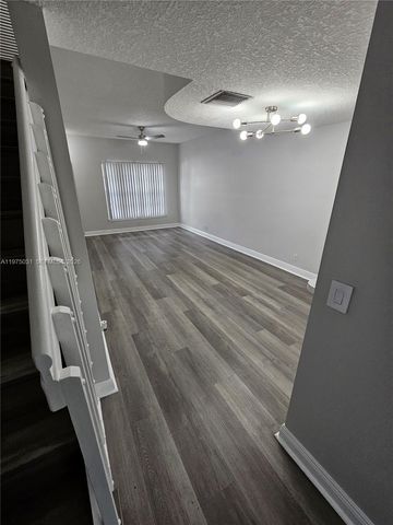 3305 Cabaret Ln 3305, Margate, FL 33063