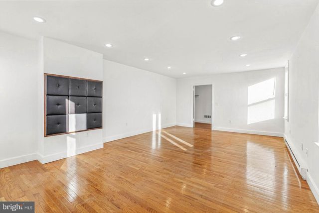 2053 S CROSKEY ST, Philadelphia, PA 19145