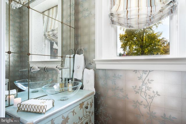 3031 GATES RD NW, Washington, DC 20008