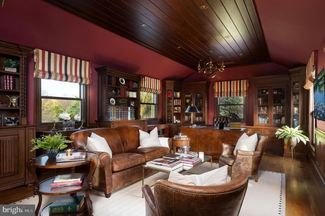 3031 GATES RD NW, Washington, DC 20008