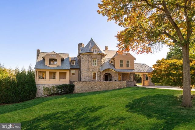 3031 GATES RD NW, Washington, DC 20008