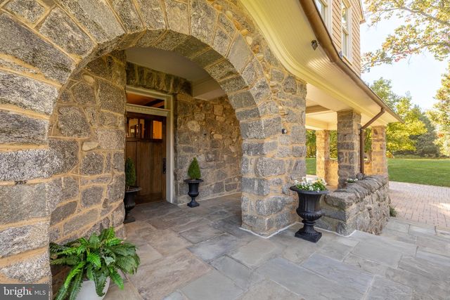 3031 GATES RD NW, Washington, DC 20008