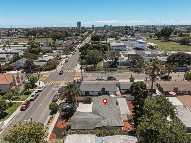 2107 Pomona, Costa Mesa, CA 92627