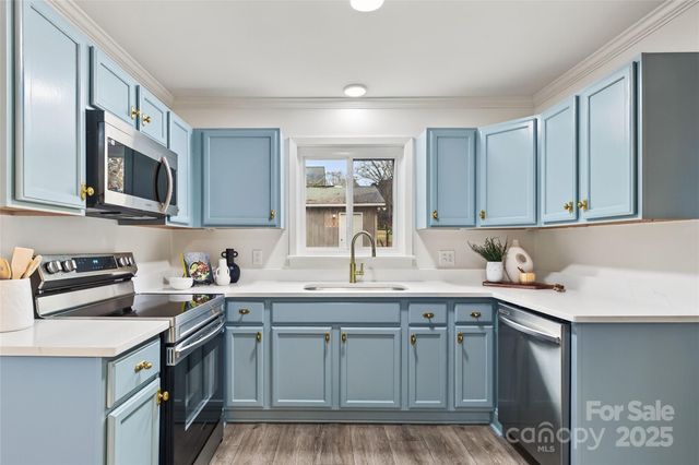 6634 Williams Road, Charlotte, NC 28215