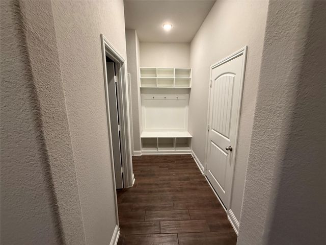 135 Bloomhill Place, Magnolia, TX 77354