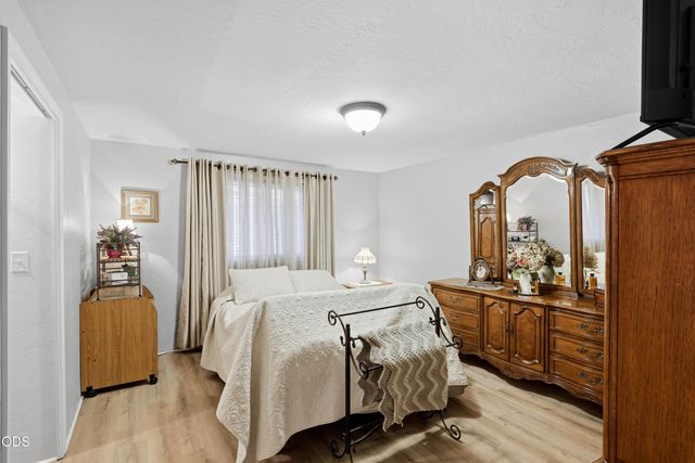 1769 Serenity Drive, Medford, OR 97504