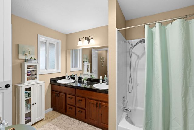 1769 Serenity Drive, Medford, OR 97504