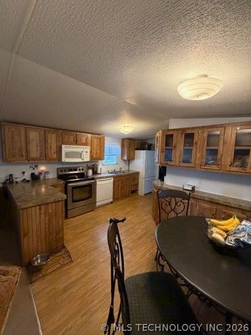 13893 Marquea Street, Kingston, OK 73439