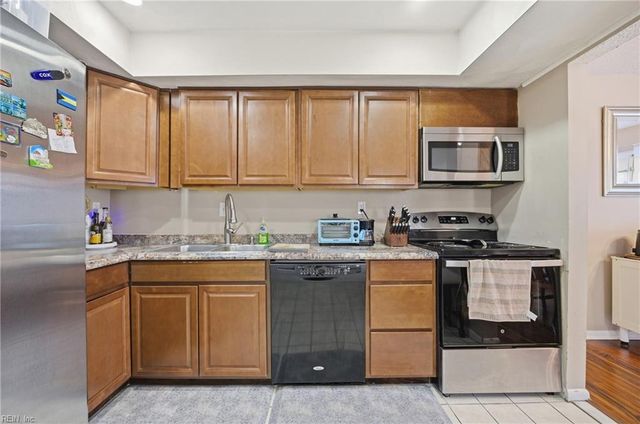 4036 Lake Ridge CIR, Virginia Beach, VA 23452