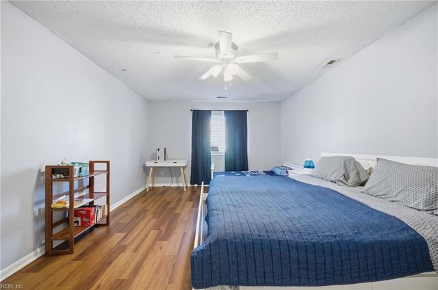 4036 Lake Ridge CIR, Virginia Beach, VA 23452