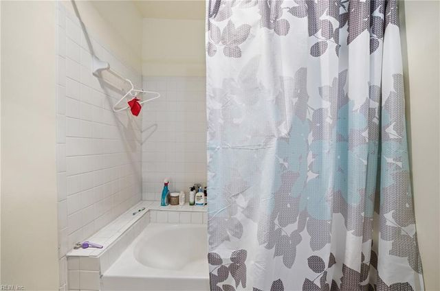 4036 Lake Ridge CIR, Virginia Beach, VA 23452