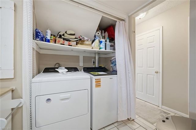 4036 Lake Ridge CIR, Virginia Beach, VA 23452