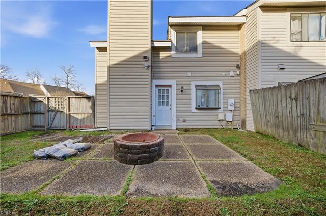 4036 Lake Ridge CIR, Virginia Beach, VA 23452