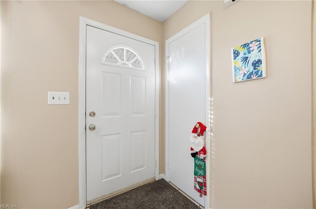 4036 Lake Ridge CIR, Virginia Beach, VA 23452