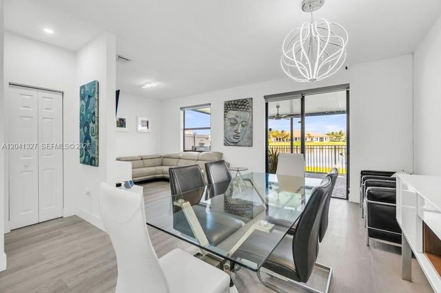3401 W 94th Ter, Hialeah, FL 33018