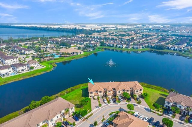 3401 W 94th Ter, Hialeah, FL 33018