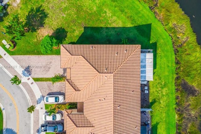 3401 W 94th Ter, Hialeah, FL 33018