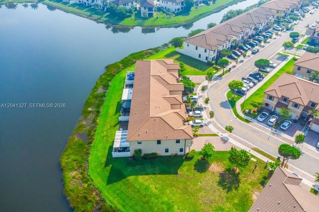 3401 W 94th Ter, Hialeah, FL 33018