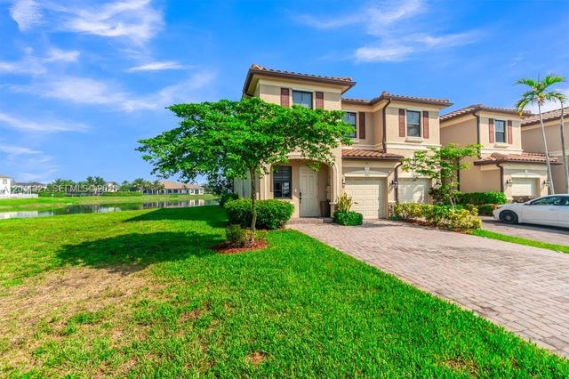 3401 W 94th Ter, Hialeah, FL 33018