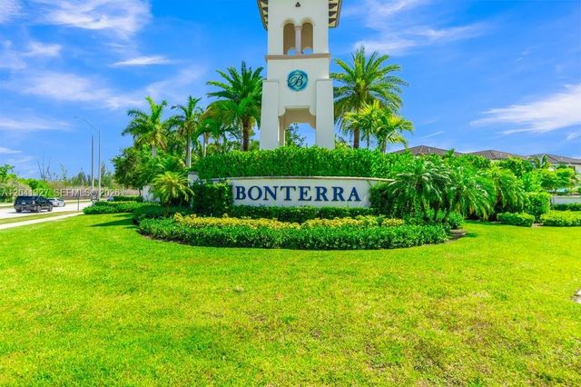 3401 W 94th Ter, Hialeah, FL 33018
