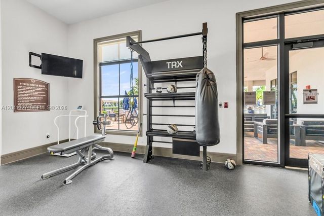 3401 W 94th Ter, Hialeah, FL 33018