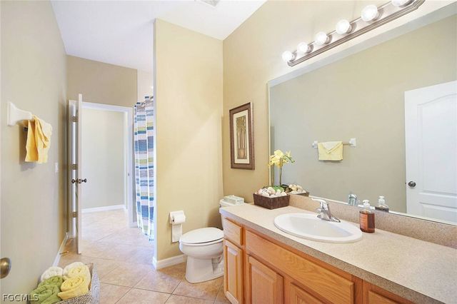 2518 Verdmont CT, Cape Coral, FL 33991