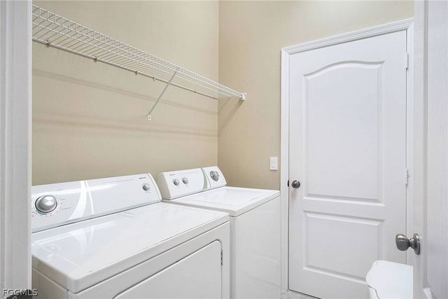 2518 Verdmont CT, Cape Coral, FL 33991