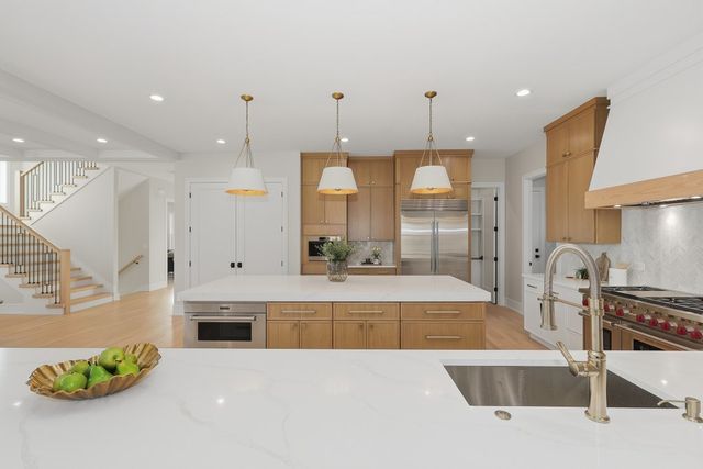 1523 Linden Circle, Lemont, IL 60439