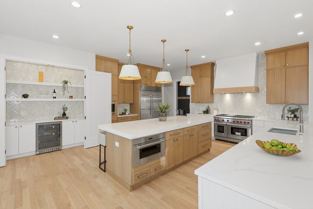 1523 Linden Circle, Lemont, IL 60439