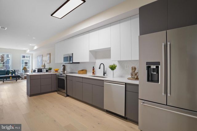 329 16TH ST SE, Washington, DC 20003