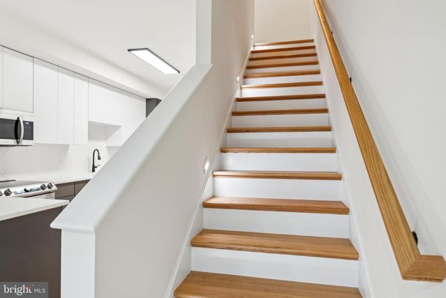 329 16TH ST SE, Washington, DC 20003