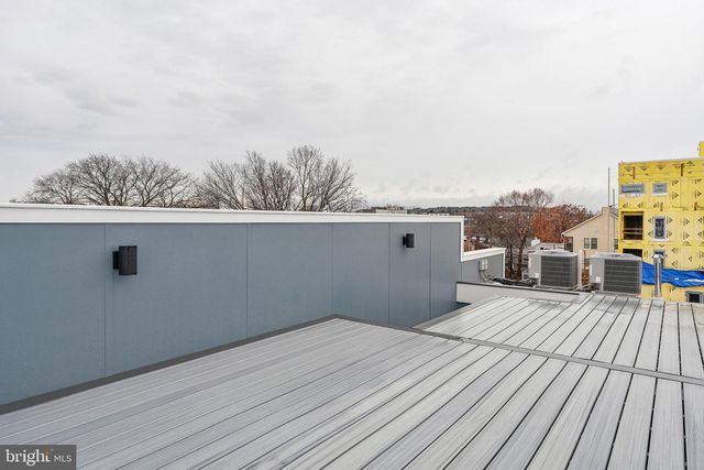 329 16TH ST SE, Washington, DC 20003