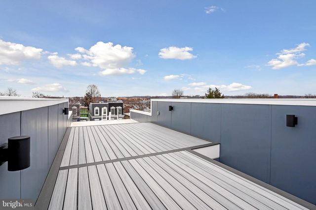 329 16TH ST SE, Washington, DC 20003