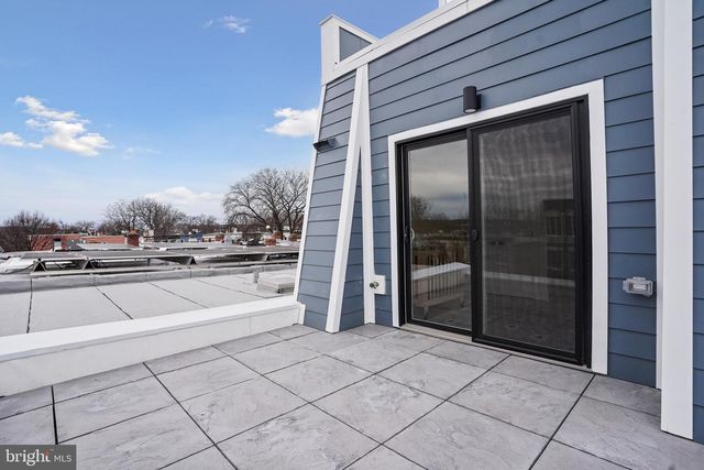 329 16TH ST SE, Washington, DC 20003