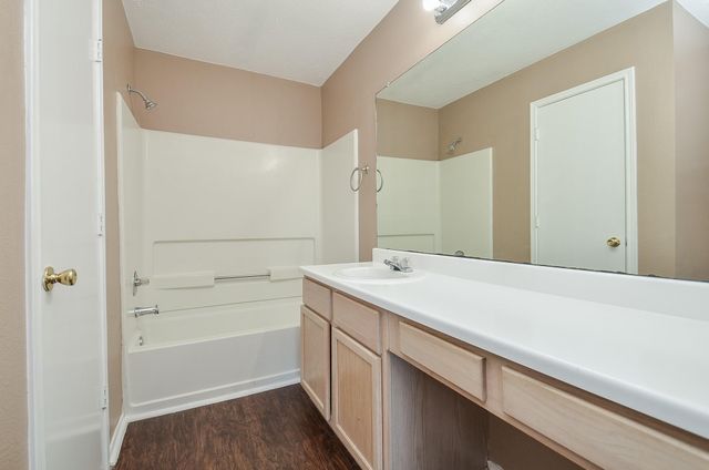 17327 Davenway Dr, Houston, TX 77084