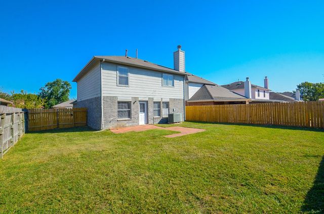 17327 Davenway Dr, Houston, TX 77084
