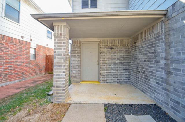 17327 Davenway Dr, Houston, TX 77084