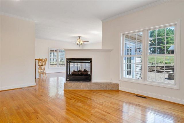 1619 Sterling Place CIR, Roanoke, VA 24012