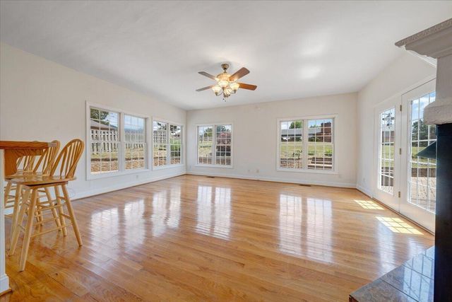 1619 Sterling Place CIR, Roanoke, VA 24012
